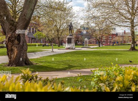 Queens Park In The Centre Of Warrington Palmyra Square Stock Photo Alamy