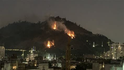 Al Menos Tres Focos De Incendio Se Registran En Una De Las Laderas Del