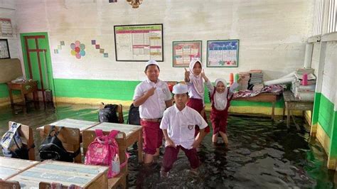 27 Sekolah Terdampak Banjir Di Daha HSS Disdik Wacanakan Siswa Belajar