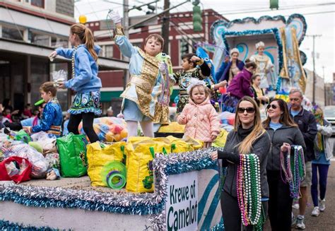 Lafayette Childrens Parade Passes Mardi Gras Traditions On To The Kids