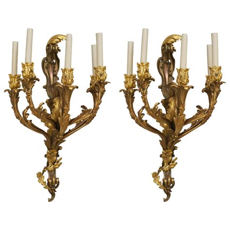 Appliques Murales Bougie En Bronze Dor De Style Louis Xv En Vente