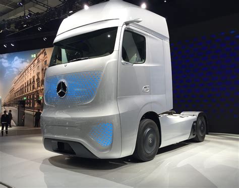 Meet The Mercedes Benz Future Truck