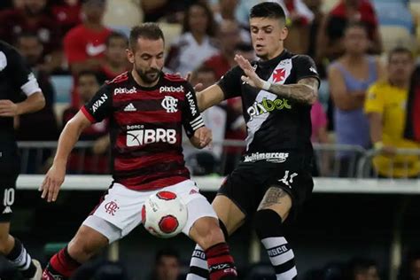 Flamengo e Vasco divulgam contratos de patrocínio para 2023 Janela