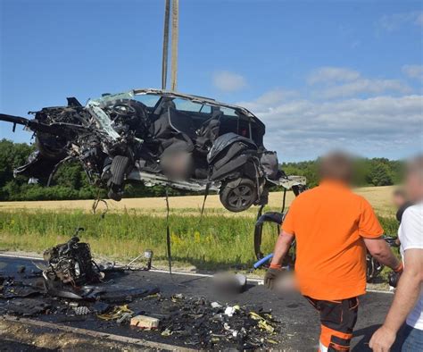 Wypadek Polskiej Rodziny Na W Grzech Nie Yje Kobieta Dzieci Ranne