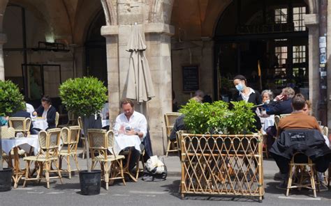 90 des Français fréquentent les terrasses une fois par mois Au Coeur