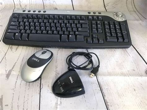 Dell Rt7d40 Wireless Multimedia Keyboard And Mouse With Usb Wireless