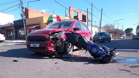 Campana Noticias Un Motociclista Resulta Herido En Un Fuerte Choque