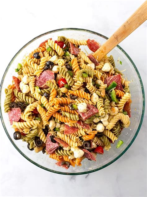 Zesty Italian Pasta Salad {with 5 Minute Italian Dressing} Amiras Pantry