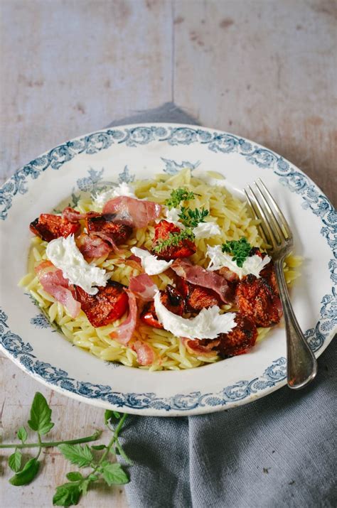 Pâtes aux tomates rôties pancetta grillée et burrata Recette facile