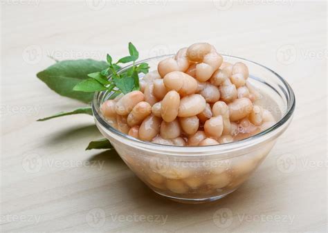 White canned beans 8504268 Stock Photo at Vecteezy