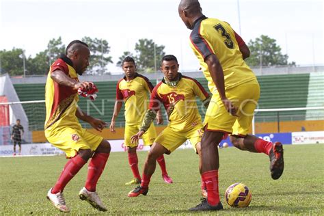 Latihan Sriwijaya Fc Antara Foto