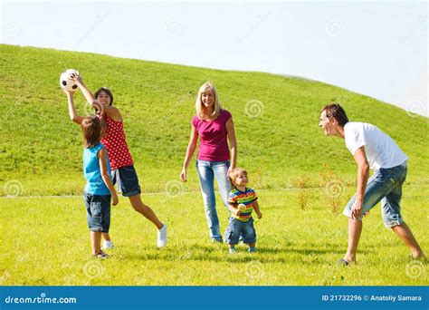 Throwing And Catching The Ball Stock Photo - Image: 21732296