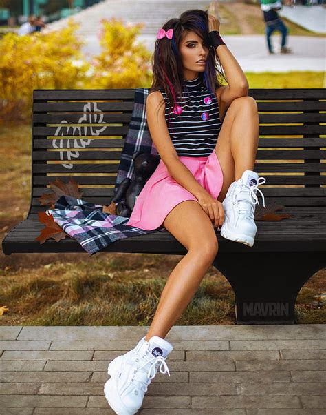 Irina Dreyt Brunette Miniskirt Portrait Display Women Outdoors