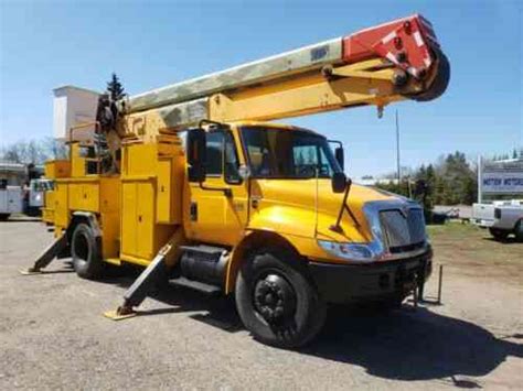 International 4400 Holan 805b 50 Boom Bucket Truck Vans Suvs And