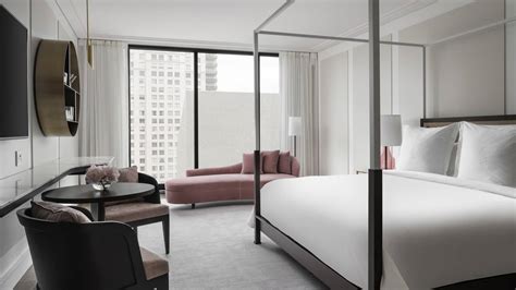 Montreal Downtown Luxury Hotel Room | Four Seasons Hotel Montreal