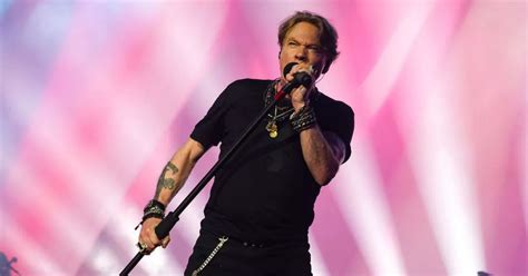 Guns N Roses Axl Rose Accused Of Sexual Assault And Battery In Alleged