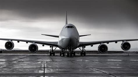 Premium Photo | 747 aeroplane in black and white