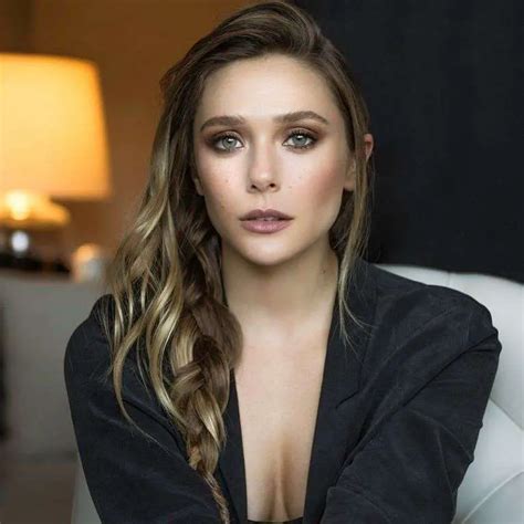 Elizabeth Olsen Sexy And Hot Bikini Pictures Woophy
