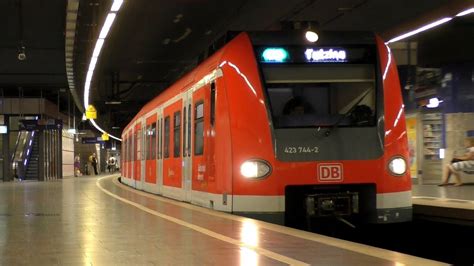 Karlsplatz Stachus Mit Der Baureihe Der S Bahn M Nchen X