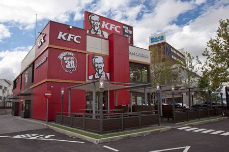 KFC inaugura un nuevo restaurante en San Sebastián de los Reyes