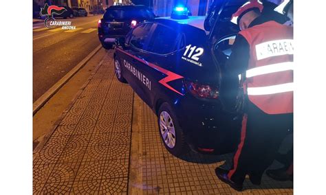 Un Carabiniere Spara Ad Un Osimano In Fuga Ferito Alla Schiena Osimo