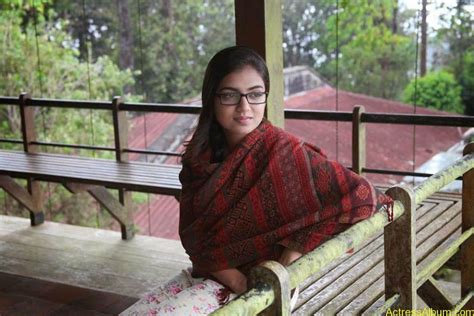 Nazriya Nazim Hot And Sexy Gallery Actress Album