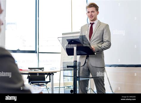 Giving His Speech Hi Res Stock Photography And Images Alamy