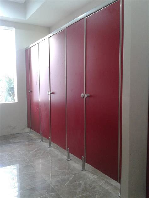 Hpl Boards Modular Toilet Cubicle Ss Grand Leg Type At Rs In Mumbai