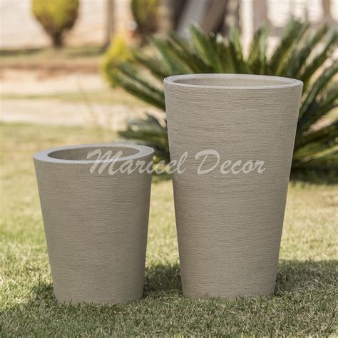 Kit 2 Vasos Para Plantas Decorativo Moderno Em Polietileno Coluna Cone