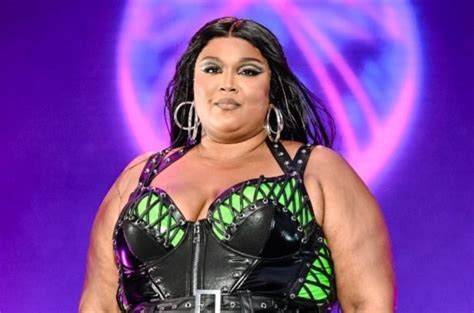 Body Shaming Unpaid Wages And Sex Scandals Why Lizzos Dancers Arent Feeling Good As Hell