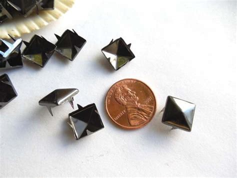 50 Gunmetal Pyramid Square Studs 10mm