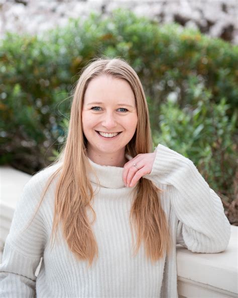 Amy Launder Easylink