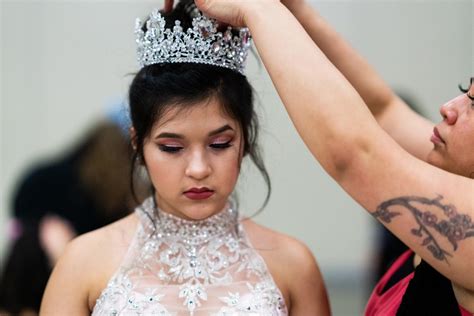 Quinceanera Expo San Antonio March Th At The Henry B Gonzalez