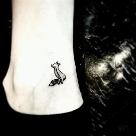 UPDATED: 40 Alluring Fox Tattoo Designs (June 2020)