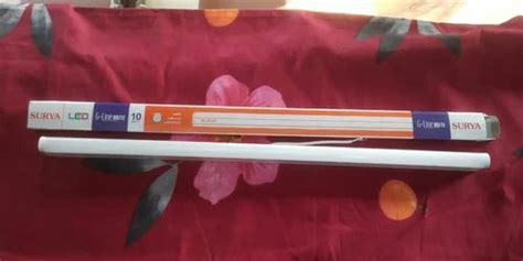 1 Feet 10W Surya G Line Bright LED Batten Light Cool Daylight 4000K