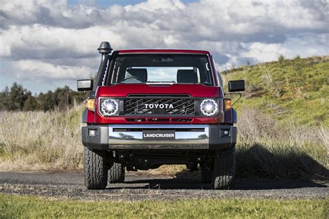 Facelift für den Land Cruiser 70 Buschtaxi net