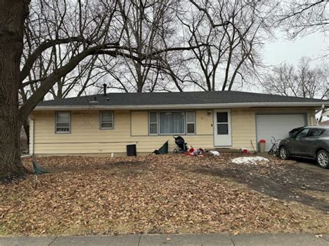 911 E Iowa Avenue Indianola Ia 50125 Iowa Realty