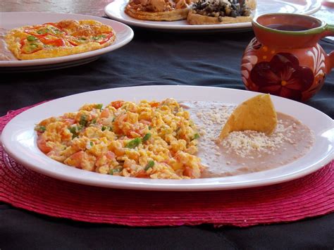 Huevo A La Mexicana Receta F Cil Y R Pida Para Un Desayuno Delicioso