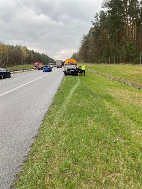 Wypadek Na Autostradzie A Na Miejscu L Dowa Mig Owiec Lpr