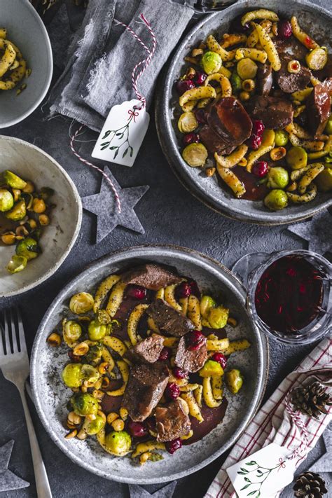 Zarter Rehr Cken Mit Kirschsauce Und Mohnsp Tzle Ein Weihnachtsessen