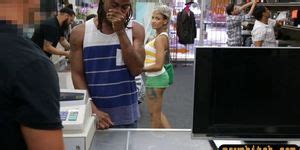 Black BF Let The Pawn Man Fuck His GF Porn Videos