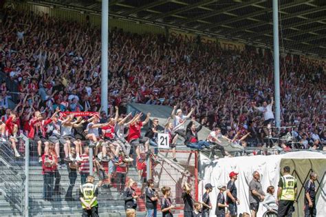 Fotos Galerie Heimfans FC Energie Cottbus FSV Luckenwald 03 06