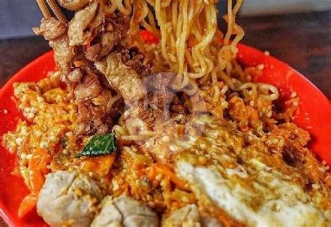 7 Restoran Mie Goreng Setan Terenak Di Bali