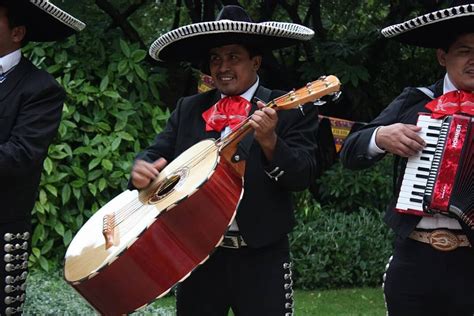 The Prized Jewel Of Mexico The Mariachi Band Inspirationfeed