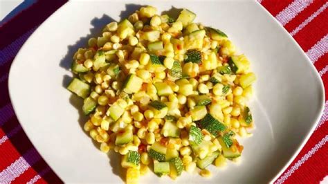 Calabacitas Con Elote Y Mantequilla Prepara Esta Rica Receta En La