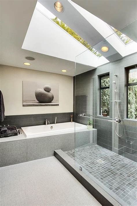 Luxury Bathrooms With Skylights