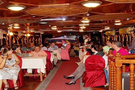 Romantic Dhow Cruise In Marina With International Buffet Dinner With