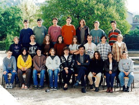 Photo de classe 4 ème C de 1997 Collège Sainte foy Copains d avant