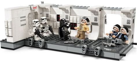 Lego Star Wars Pas Cher Embarquement Bord Du Tantive Iv