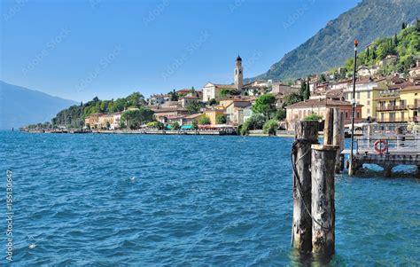 Der Beliebte Urlaubsort Limone Sul Garda Am Gardaseelombardeiitalien